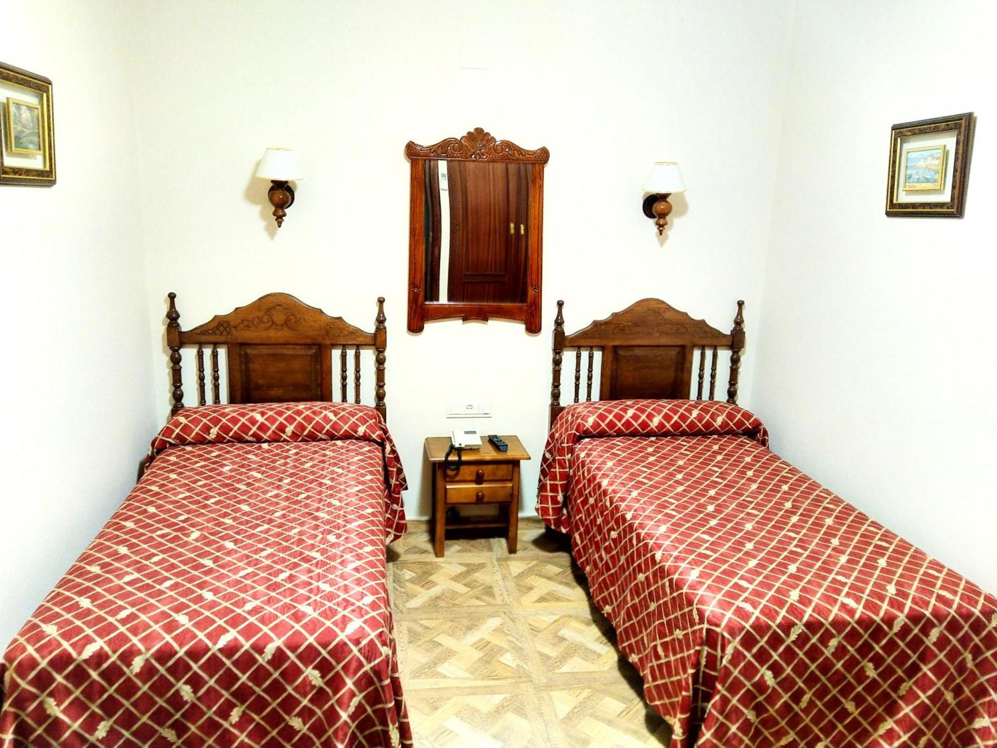 Hostal Bellido Montilla Exterior foto